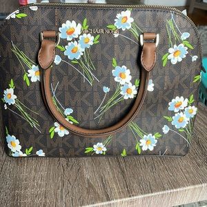 Michael Kors Cindy MD dome satchel